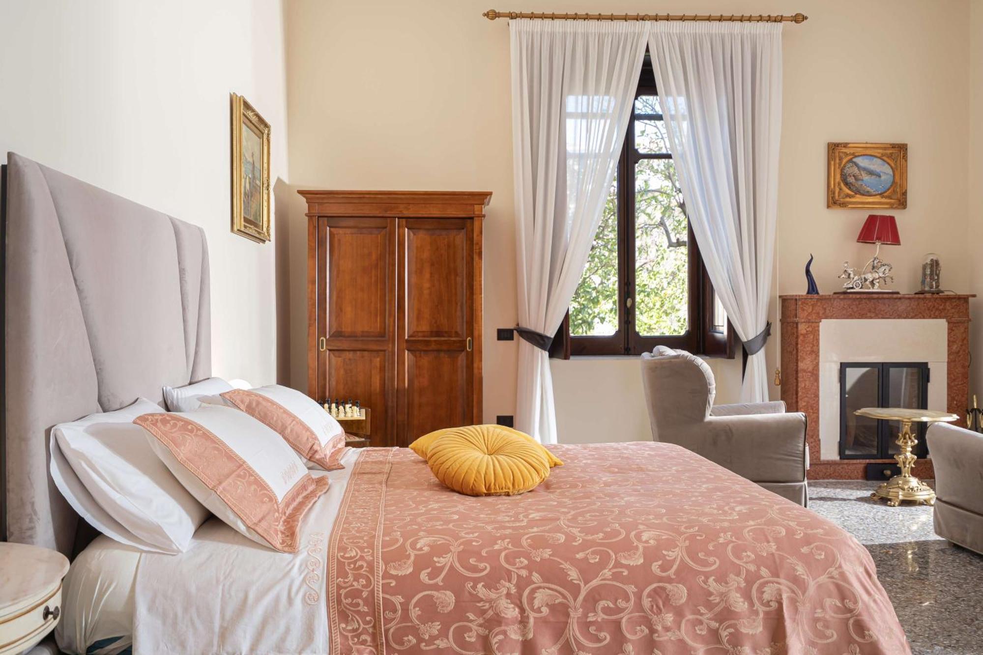 Villa Agostino Luxury B&B Vico Equense Room photo